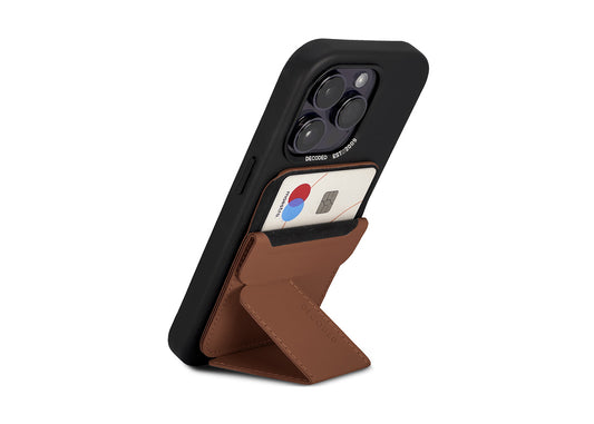 Decoded MagSafe Card/Stand Sleeve V2 - Tan