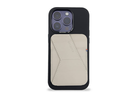 Decoded MagSafe Card/Stand Sleeve V2 - Clay
