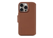 Decoded Plånboksfodral för iPhone 16 Pro - Tan