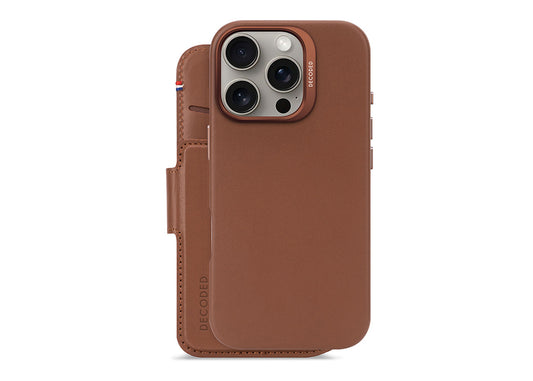 Decoded Plånboksfodral för iPhone 16 Pro - Tan