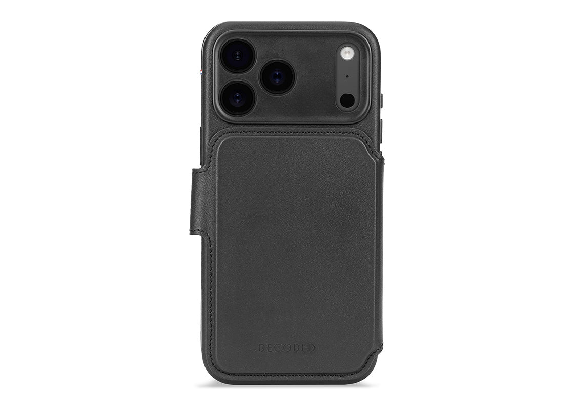 Decoded Leather Detachable Wallet for iPhone 17 Pro Max - Svart