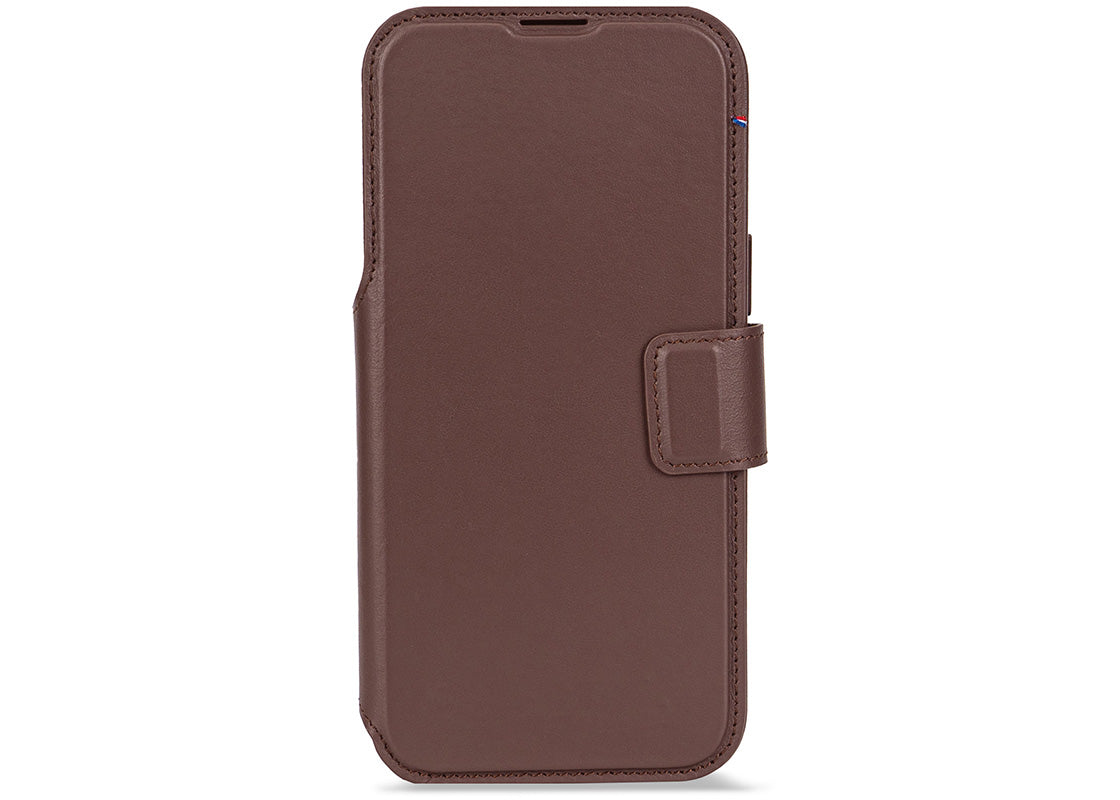 Decoded Leather Detachable Wallet for iPhone 17 Pro Max - Brun