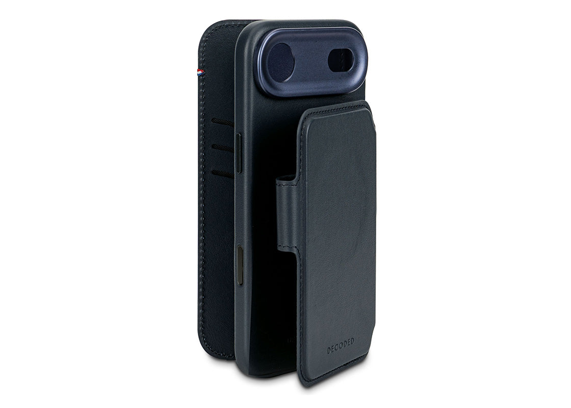 Decoded Leather Detachable Wallet for iPhone Air - Marinblå