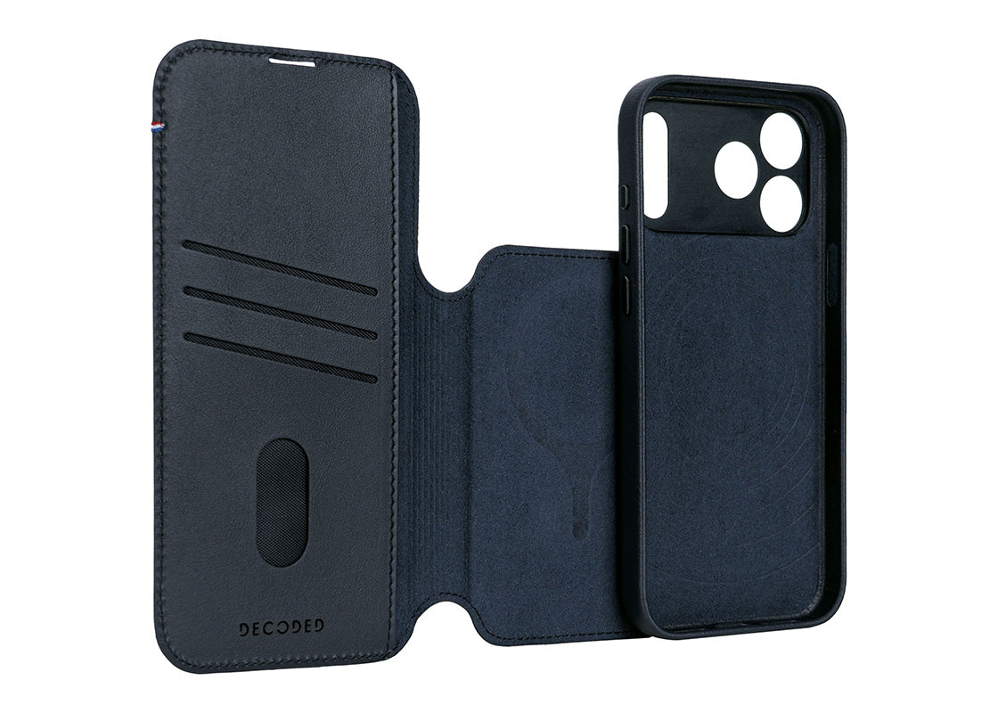 Decoded Leather Detachable Wallet for iPhone 17 Pro - Marinblå