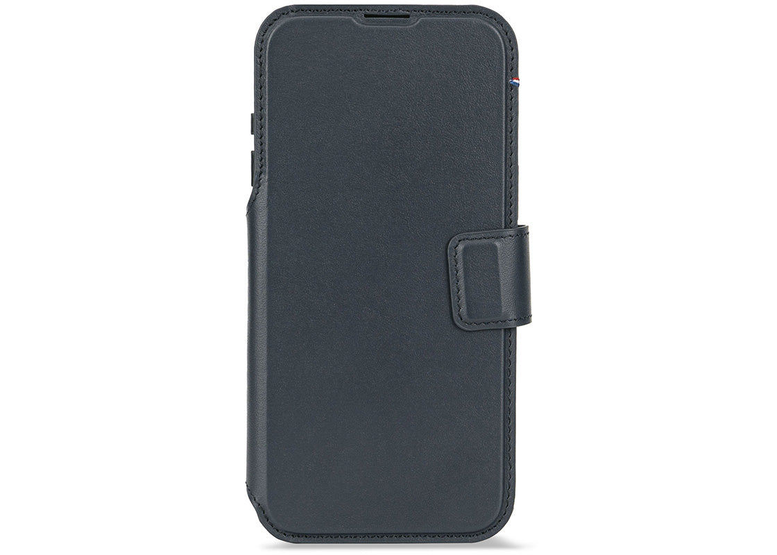 Decoded Leather Detachable Wallet for iPhone 17 Pro Max - Marinblå