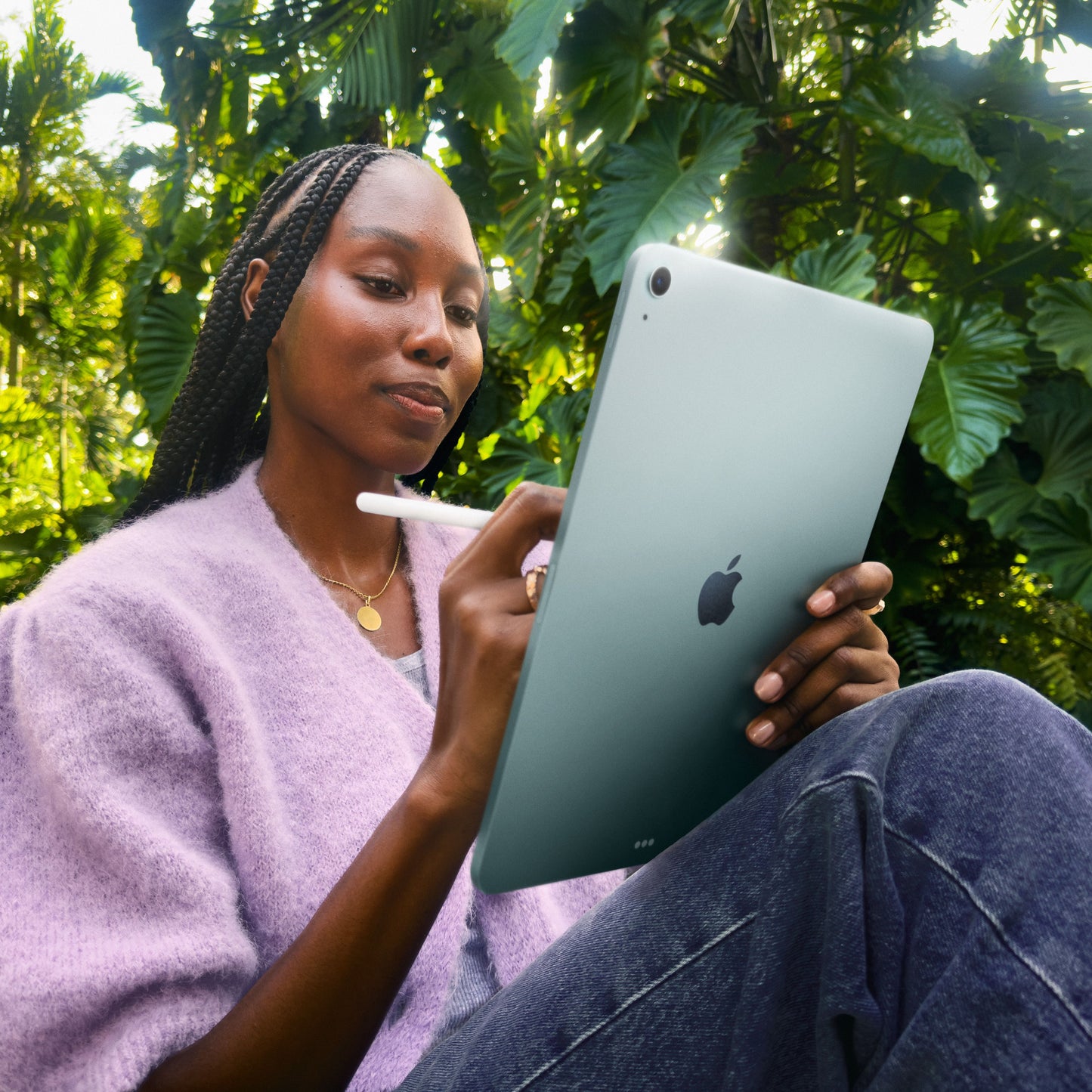 iPad_Air_13-in_M4_Wifi_Space_Gray_PDP_Image_Position_8__en-WW